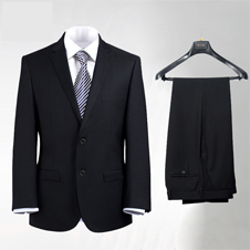 西服套裝，出席正式場合時的需要