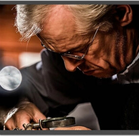 職業(yè)裝定制細(xì)節(jié)設(shè)計(jì)